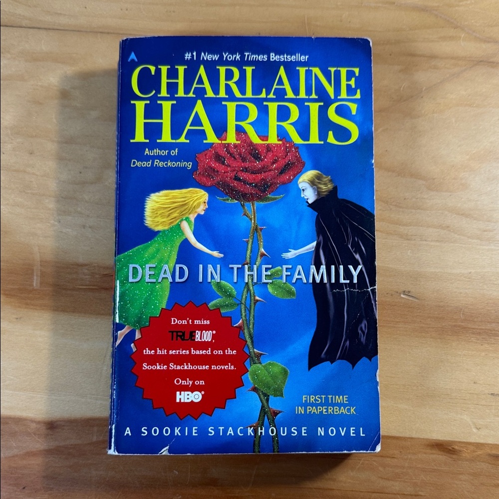 📚2/$6  Dead in the Family #10 in the Sookie Stackhouse Series